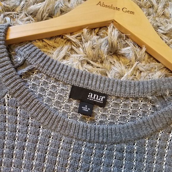 a.n.a. Gray Knit Crew Neck Pullover cozy fall winter long sleeved Sweater Small - Picture 3 of 8